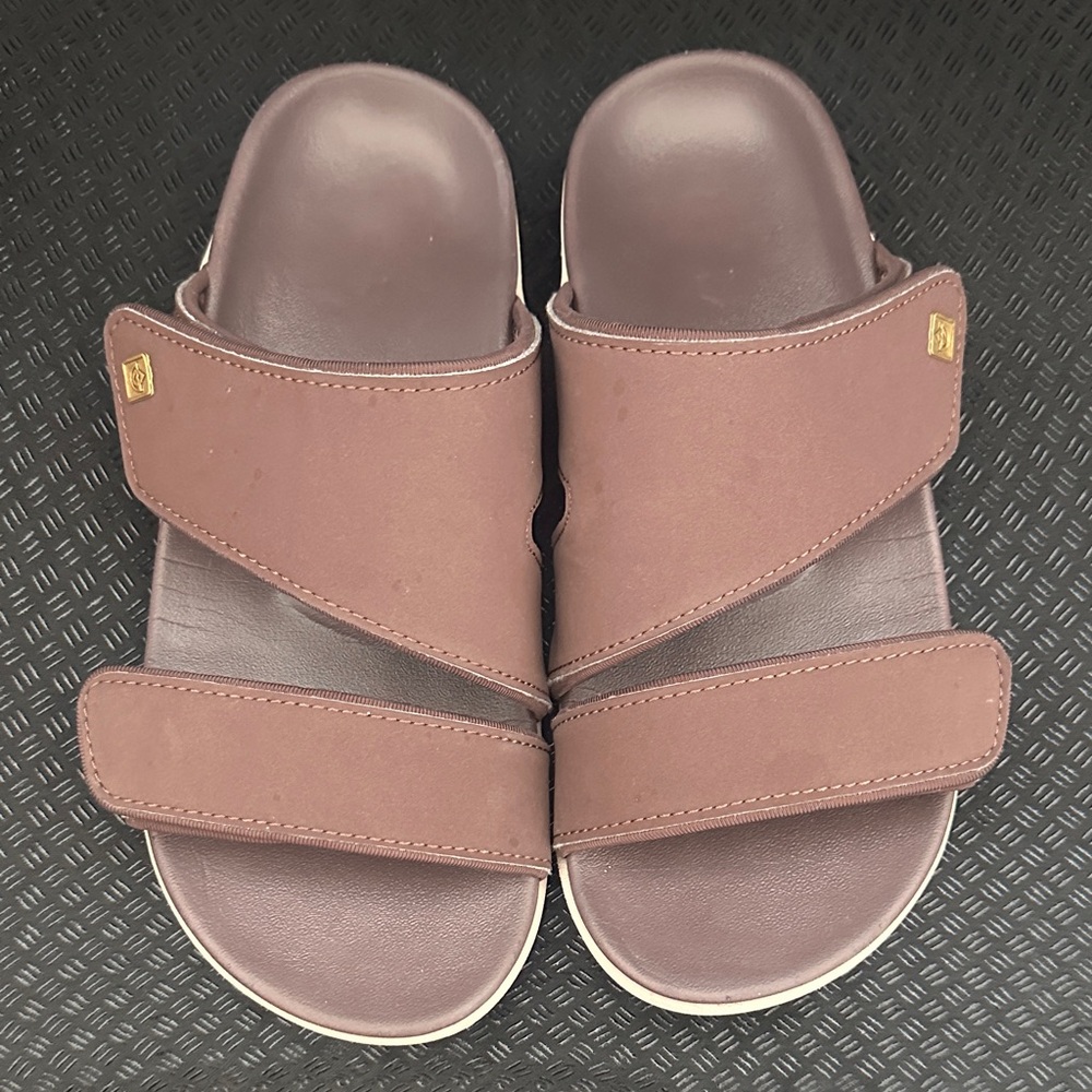 Spenco Kholo Nuevo Slide Sandals, Size 7 Wide